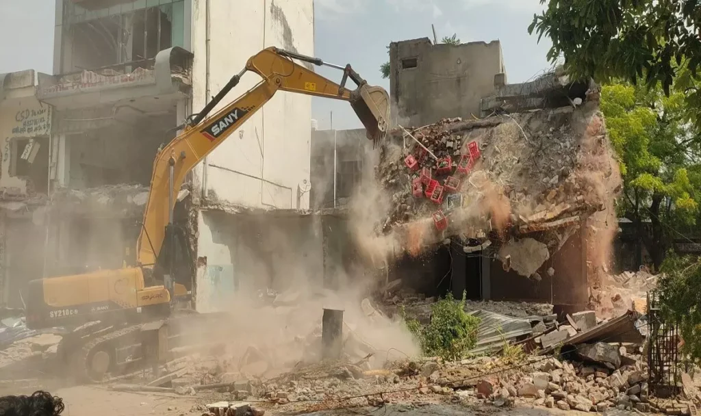 जयपुर में चलेगा बुलडोजर! 120 फीट चौड़ी होगी सड़क, JDA ने चिन्हित किए मकान-दुकान, बनेगा एलिवेटेड रोड