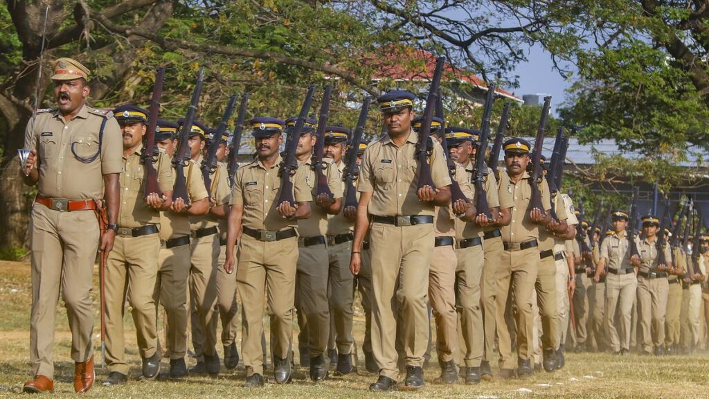 Delhi police sub inspector