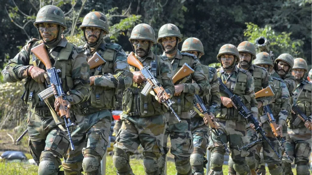 CRPF या आर्मी में गद्दारी की सजा क्या होती है? जानिए कैसे पकड़े जाते हैं अंदर छिपे जासूस