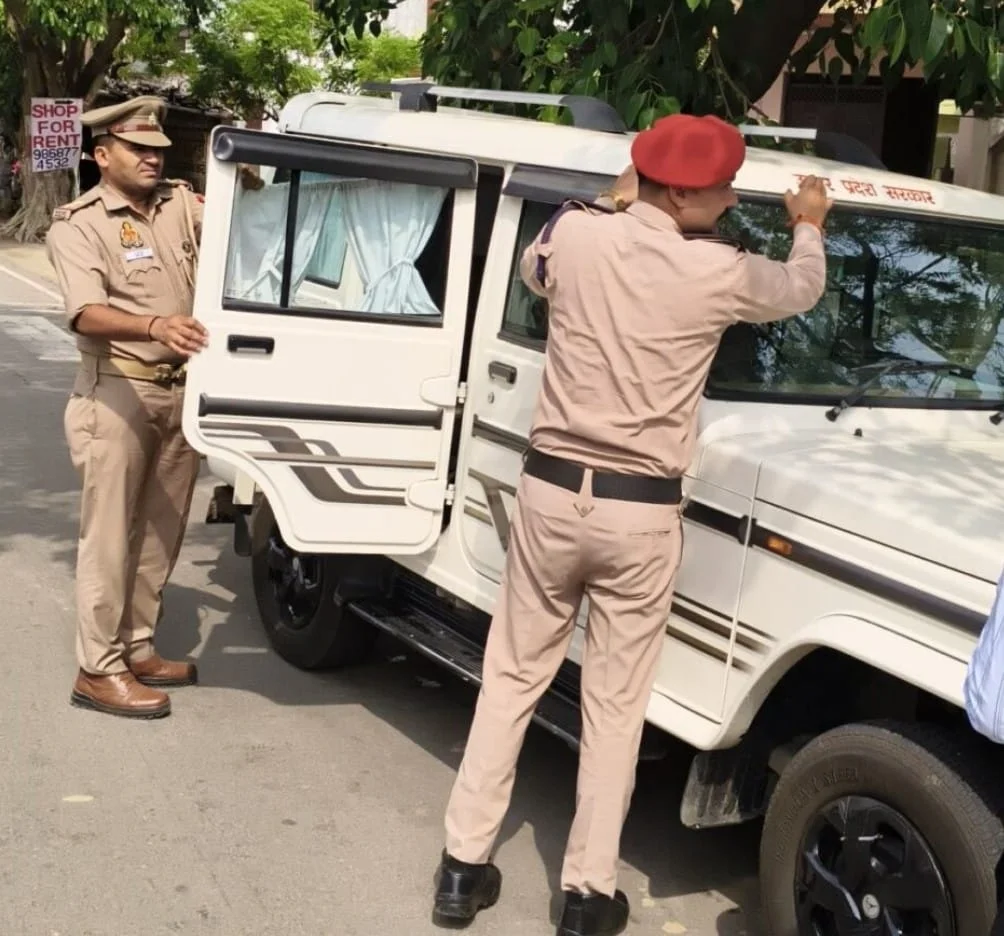 बुलेरो पर पर लिखा था उत्तर प्रदेश सरकार कट गया ₹19,500 का चालान! प्राइवेट गाड़ियों पर क्या क्या लिखना मना है देखें