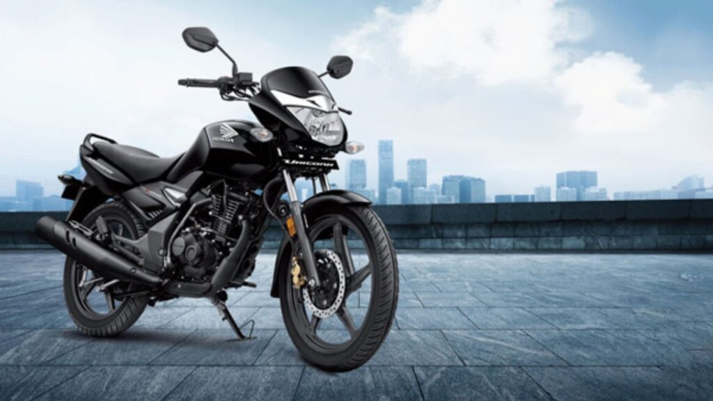 एक बार टैंक फुल करने में ये बाइक चलती है 780 KM, Apache और Pulsar को टक्कर दे रही ये शानदार सस्ती बाइक