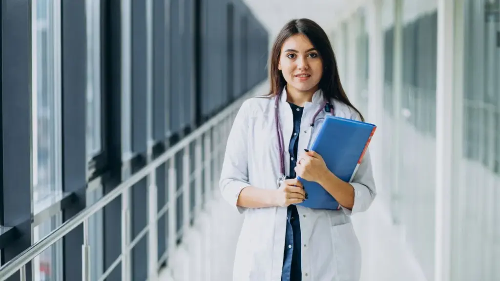 NEET UG 2025: किस राज्य में MBBS की कितनी सरकारी और प्राइवेट सीटें, सीटों की पूरी लिस्ट
