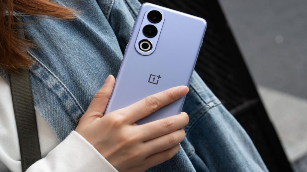OnePlus का प्रीमियम फोन सिर्फ ₹12,999 में! मिलेगा 240MP कैमरा, 12GB RAM और 120W फास्ट चार्जिंग