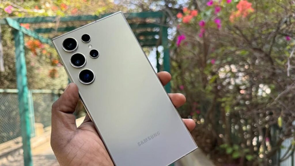 Samsung का 200MP कैमरा वाला जबरदस्त फोन आधी कीमत पर! 256 GB स्टोरेज के साथ