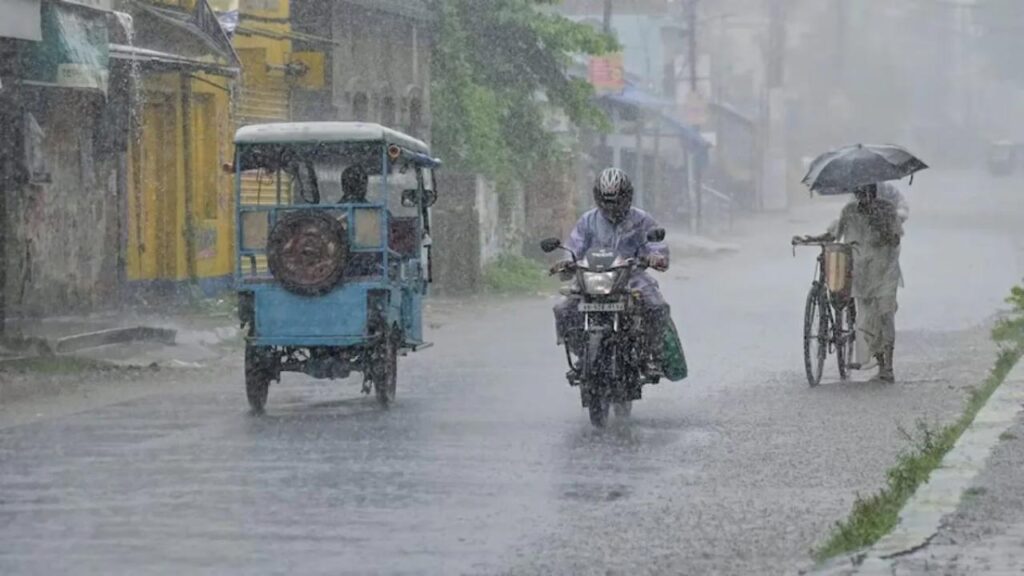 UP Rains: यूपी में 23 से 25 अगस्त तक भारी बारिश का अलर्ट, इन राज्यों पर भी आया अपडेट