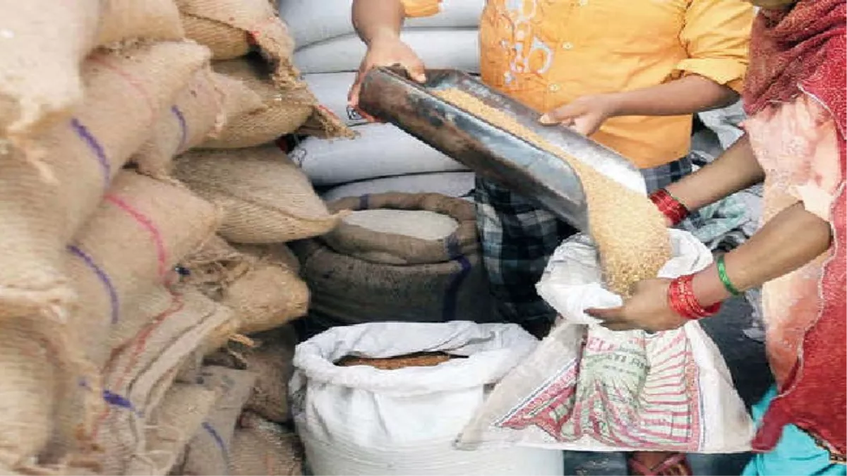 Free Ration: सितंबर का फ्री राशन वितरण हुआ शुरू, साथ में 3 किलो चीनी भी