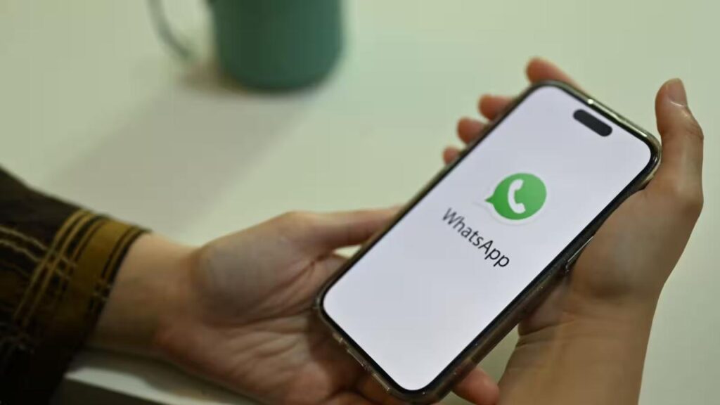 WhatsApp यूज़र्स सावधान : सरकार ने जारी की चेतावनी, यूज़र्स तुरंत करें ये काम