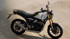 ट्रॉयम्फ ला रही नई 350cc मोटरसाइकिल! रॉयल एनफील्ड को मिलेगी सीधी टक्कर