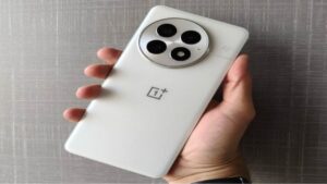 ₹10,000 सस्ता हुआ OnePlus का शानदार फोन, 50+50+50MP कैमरा और ढेर सारे फीचर्स