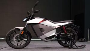 Ola Roadster X+: ओला का धमाका! ₹60,000 सस्ती हुई ये इलेक्ट्रिक बाइक, एक बार चार्ज करें और भूल जाएं 501km तक